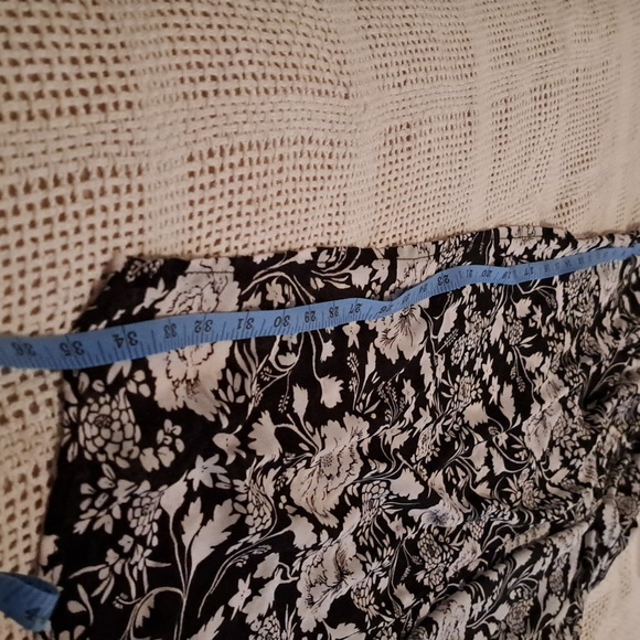 Top - Picture 4 of 4